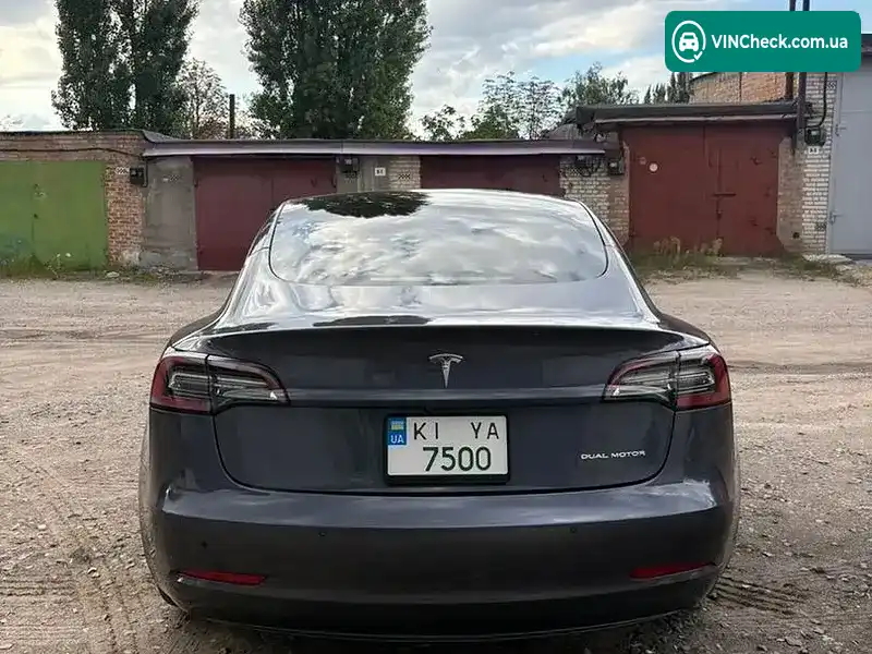 Tesla Model 3 2021, фото з оголошення 2 з 13, VIN 5YJ3E1EB2NF127517