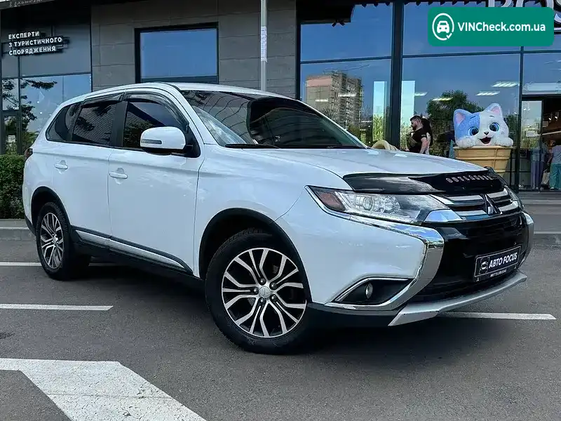 Mitsubishi Outlander 2018, фото з оголошення 1 з 20, VIN JA4AD3A32JZ041787