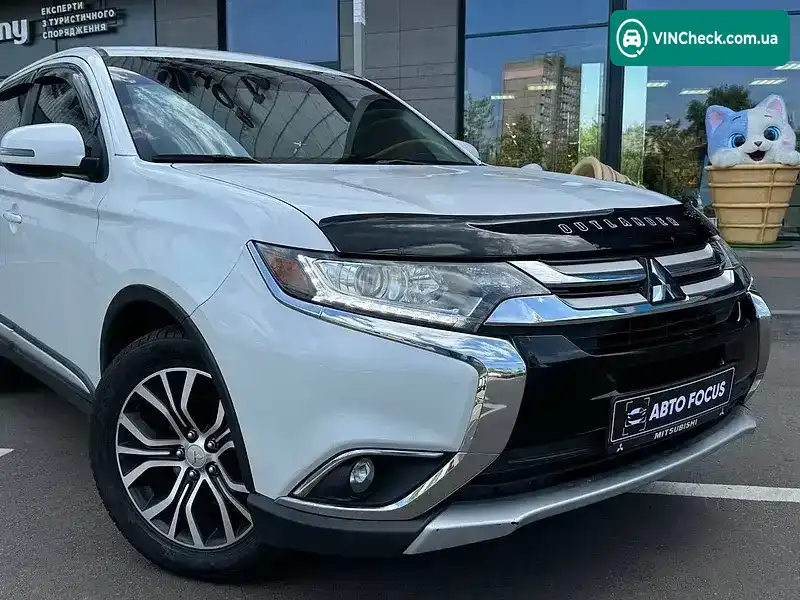 Mitsubishi Outlander 2018, фото з оголошення 2 з 20, VIN JA4AD3A32JZ041787