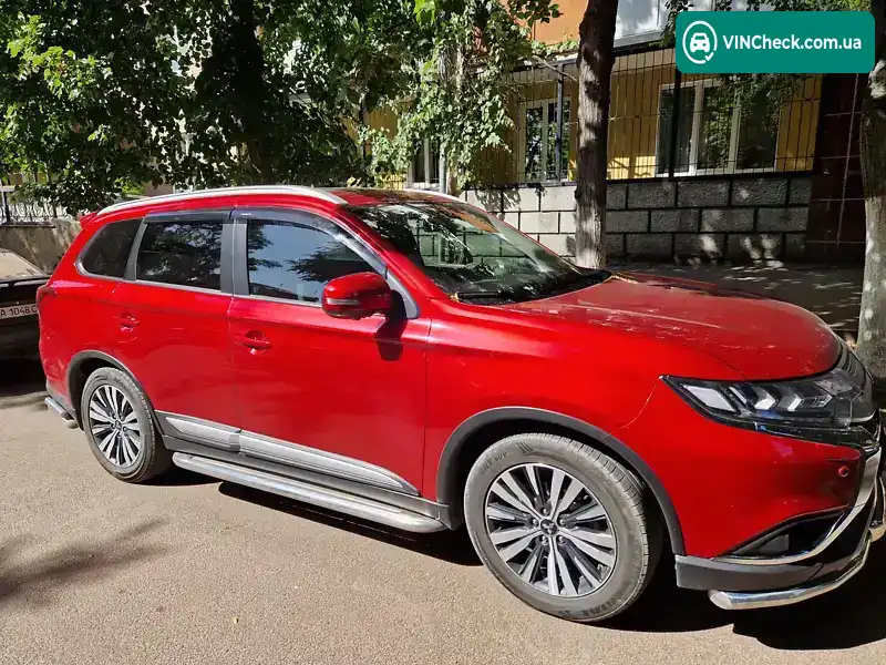 Mitsubishi Outlander 2020, фото з оголошення 1 з 11, VIN JMBXTGF3WLZ000716
