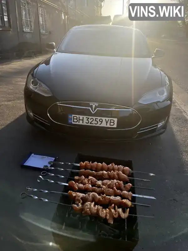 Tesla Model S 2013, фото з оголошення 2 з 20, VIN 5YJSA1AG6DFP04685