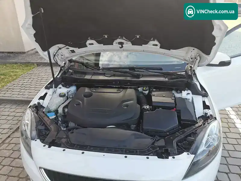 Volvo V40 2016, фото з оголошення 2 з 21, VIN YV1MV79L1H2411672