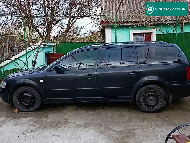 Volkswagen Passat 1999, фото з оголошення 2 з 9, VIN WVWZZZ3BZYE068172