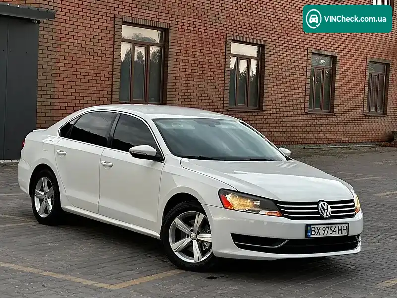Volkswagen Passat 2011, фото з оголошення 1 з 20, VIN 1VWBP7A39CC008698