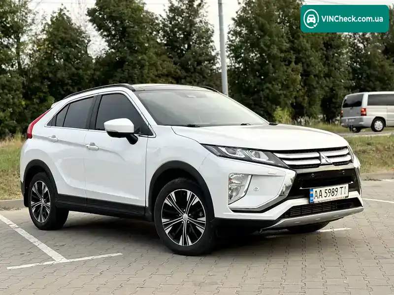 Mitsubishi Eclipse Cross 2018, фото з оголошення 2 з 20, VIN JMBXTGK1WJZ010677