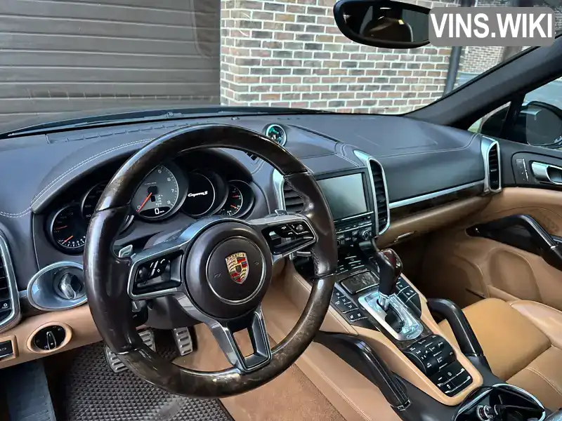 Porsche Cayenne 2015, фото з оголошення 2 з 21, VIN WP1ZZZ92ZFLA60843