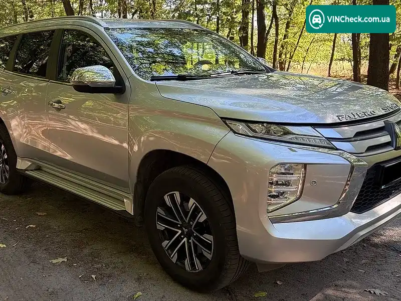 Mitsubishi Pajero Sport 2020, фото з оголошення 2 з 20, VIN MMCGUKS10LHZ00217