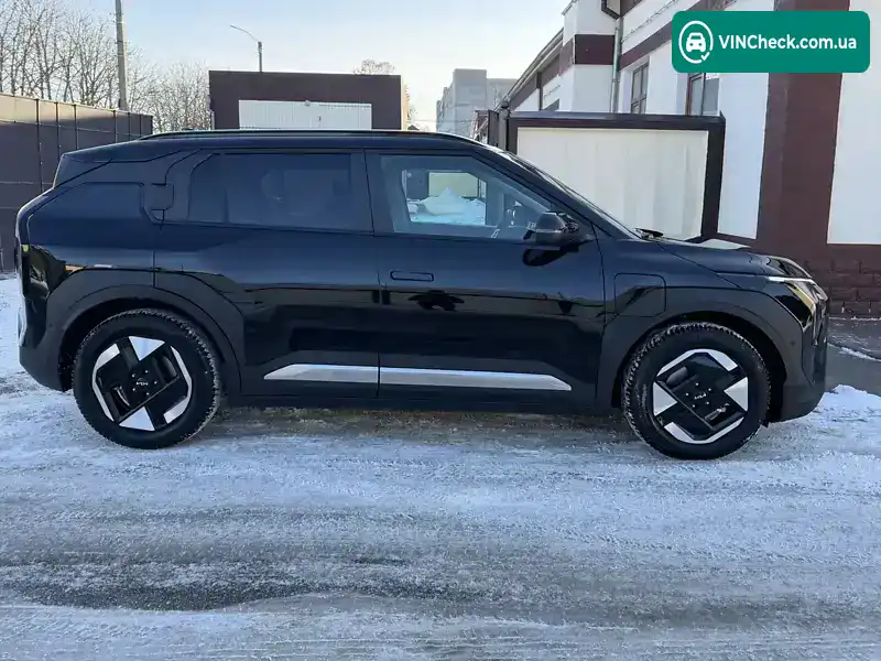 Kia EV3 2025, фото з оголошення 2 з 21, VIN KNAFD81A0S6059468
