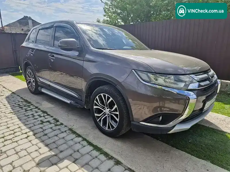 Mitsubishi Outlander 2018, фото з оголошення 2 з 19, VIN JA4AZ3A30JZ070626