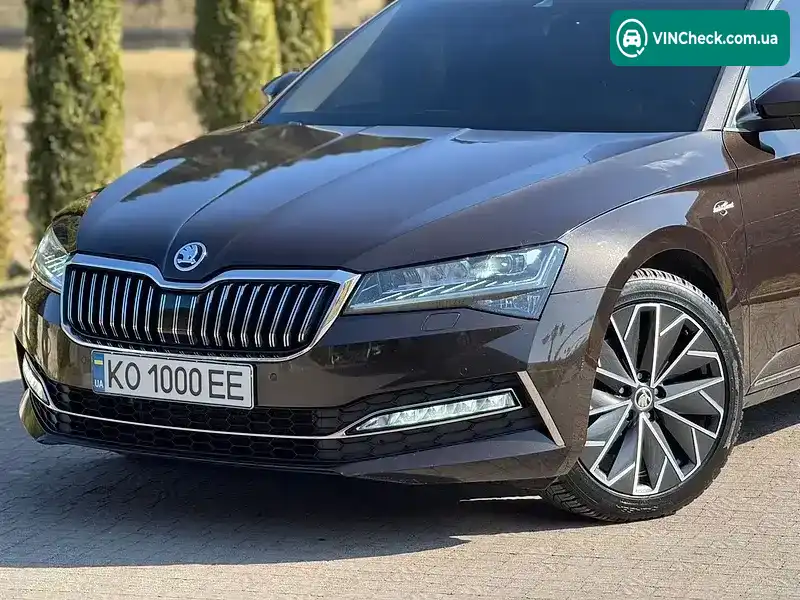 Skoda Superb 2019, фото з оголошення 2 з 20, VIN TMBJH9NPXL7025670
