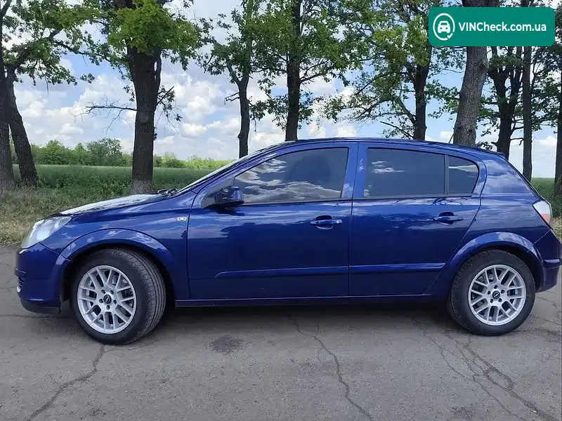 Opel Astra 2005, фото з оголошення 2 з 18, VIN W0L0AHL4858142325