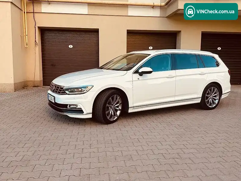 Volkswagen Passat 2018, фото з оголошення 2 з 20, VIN WVWZZZ3CZKE045628