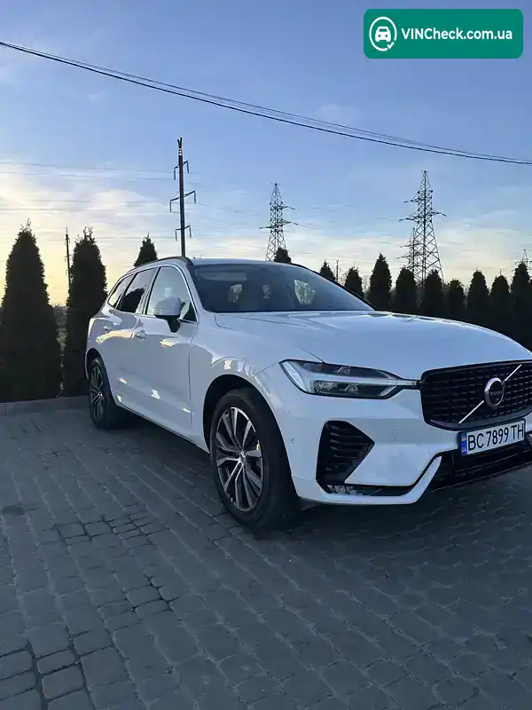 Volvo XC60 2022, фото з оголошення 2 з 21, VIN YV4L12DK8N1082091