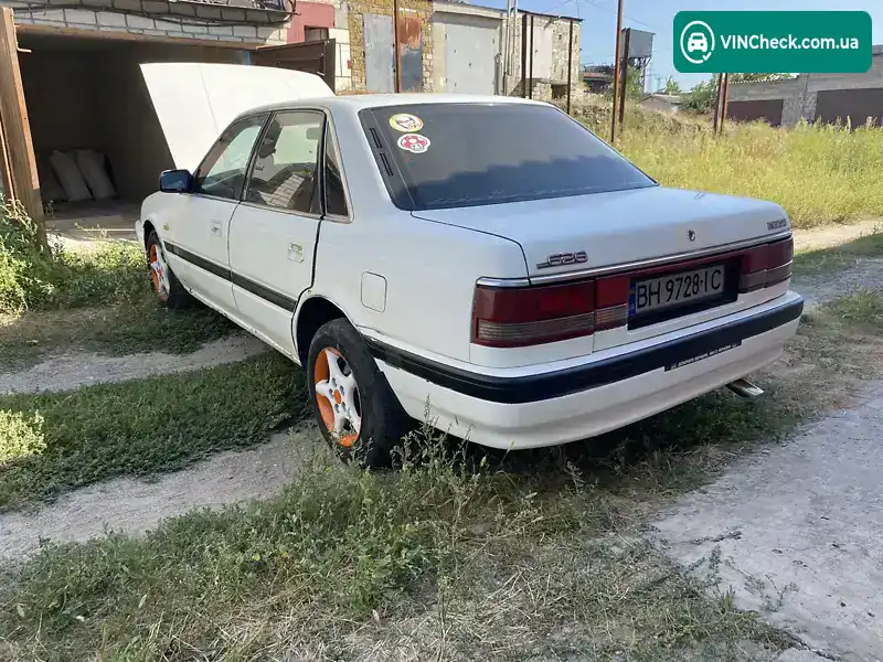 Mazda 626 1988, фото з оголошення 2 з 12, VIN JMZGD12D201257889
