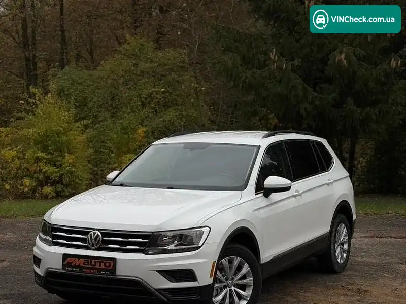 Volkswagen Tiguan 2018, фото з оголошення 1 з 20, VIN 3VV3B7AXXJM175920