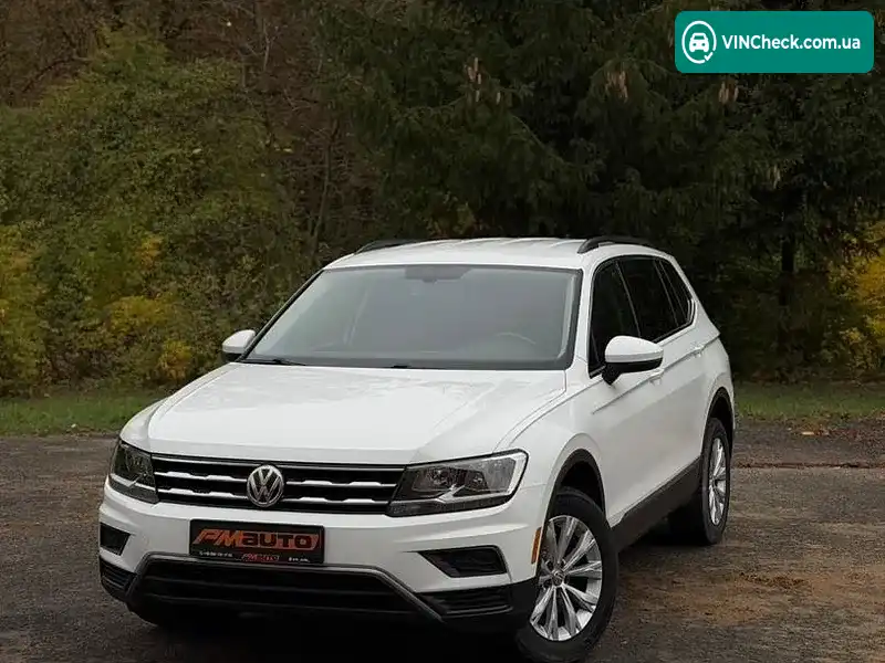 Volkswagen Tiguan 2018, фото з оголошення 2 з 20, VIN 3VV3B7AXXJM175920