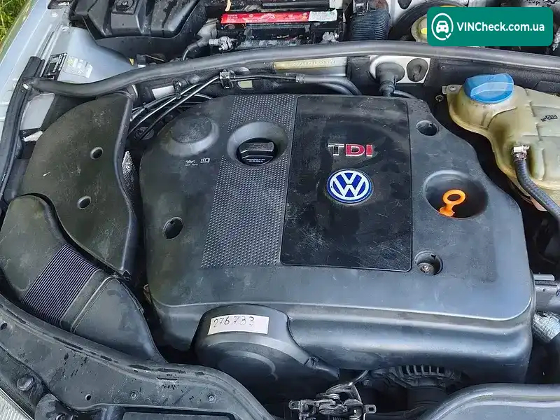 Volkswagen Passat 2000, фото з оголошення 2 з 12, VIN WVWZZZ3BZYE328174