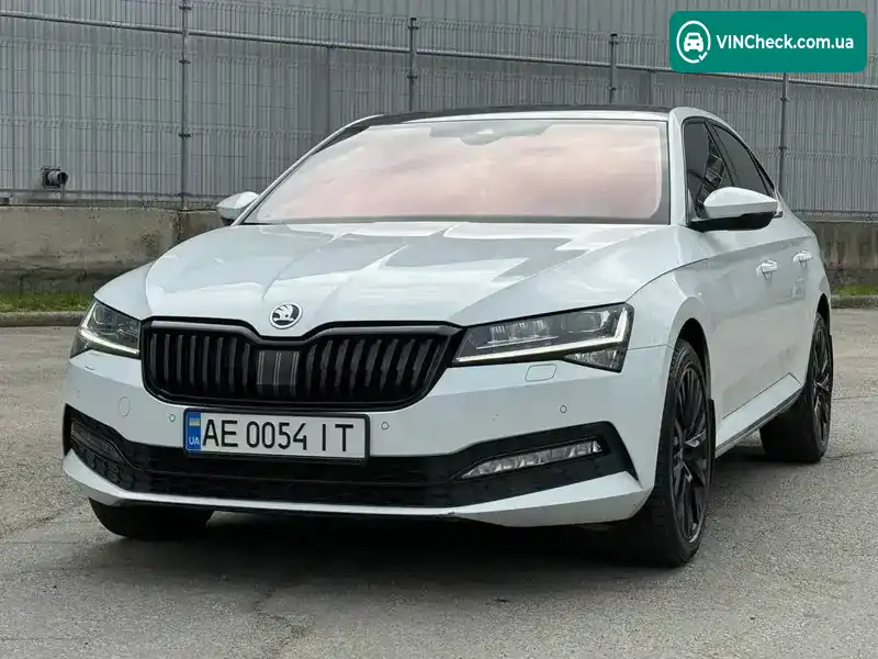 Skoda Superb 2020, фото з оголошення 2 з 10, VIN TMBAM8NP3LB300167