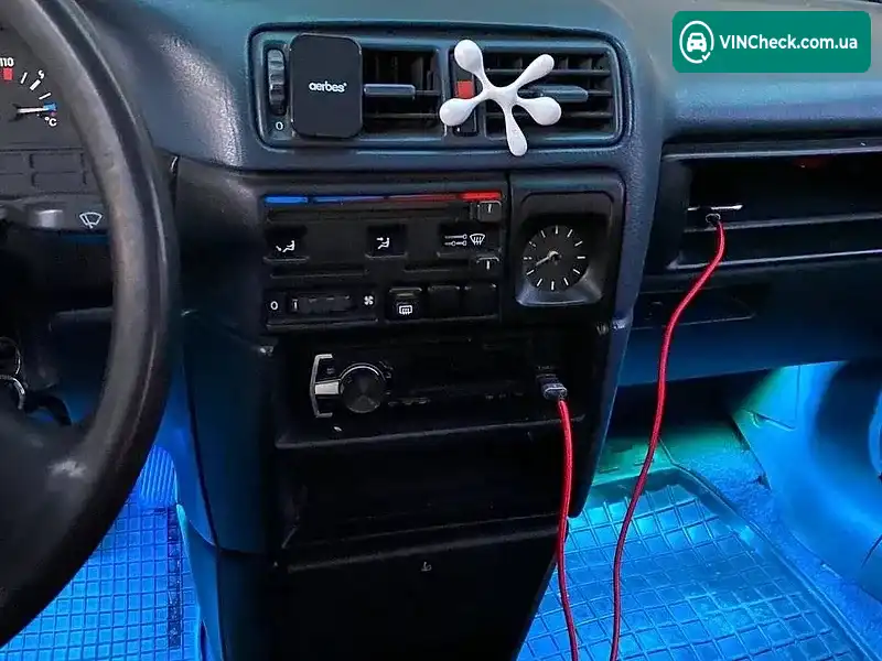 Opel Vectra 1990, фото з оголошення 2 з 20, VIN W0L000087L5324118