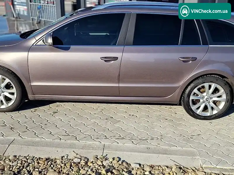 Skoda Superb 2011, фото з оголошення 2 з 20, VIN TMBJE73TXB9067627