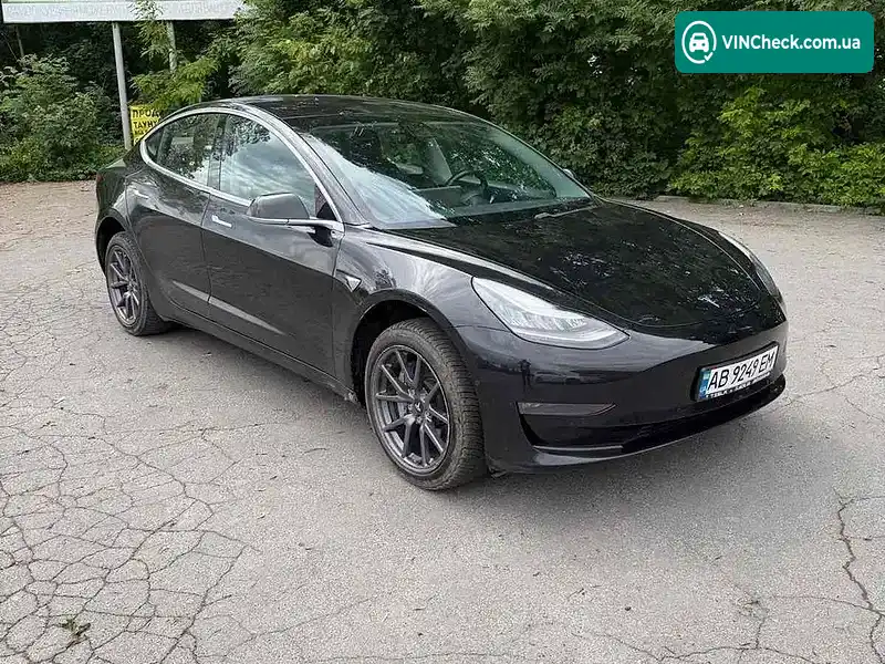 Tesla Model 3 2018, фото з оголошення 2 з 15, VIN 5YJ3E1EA6JF028040