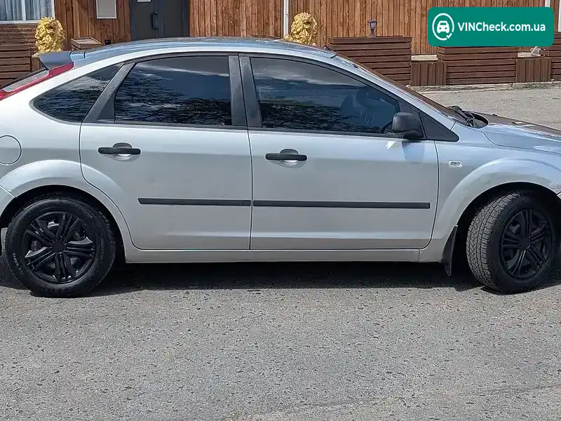 Ford Focus 2005, фото з оголошення 2 з 17, VIN WF05XXGCD55R20650