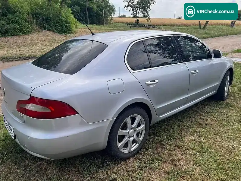Skoda Superb 2008, фото з оголошення 1 з 8, VIN TMBAE73T099014378