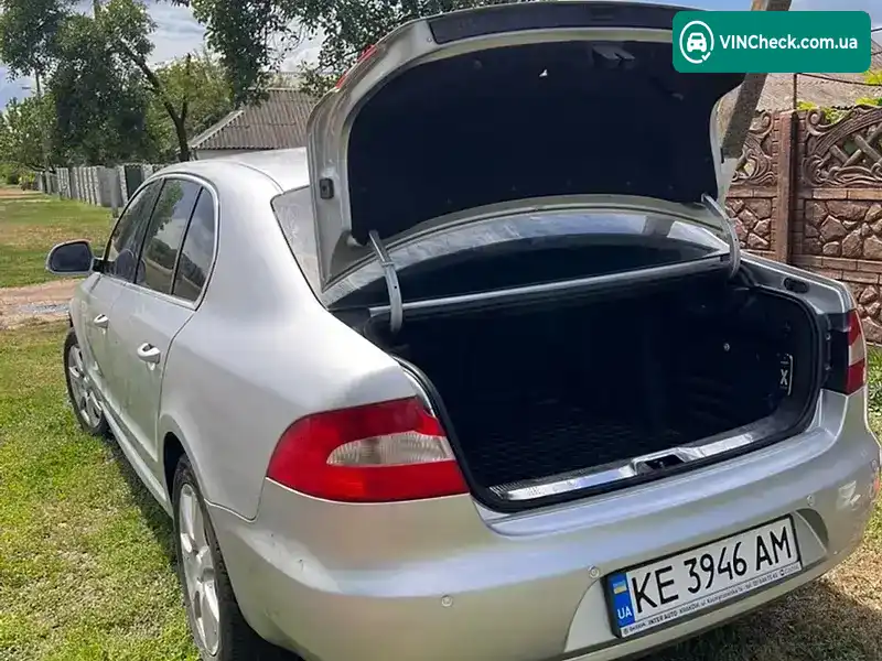 Skoda Superb 2008, фото з оголошення 2 з 8, VIN TMBAE73T099014378