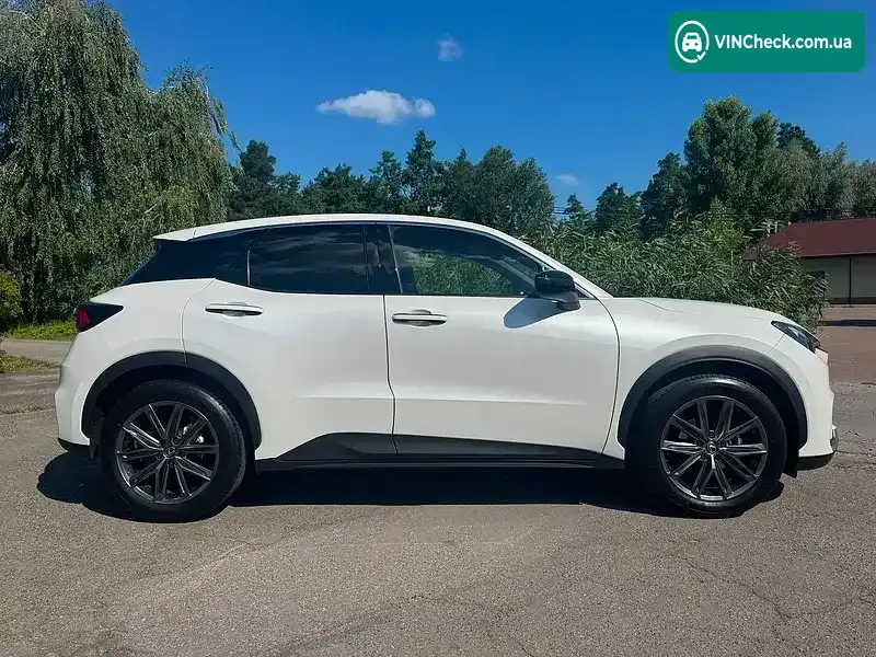 Lexus LBX 2023, фото з оголошення 1 з 16, VIN JTHAAAAEX01001148