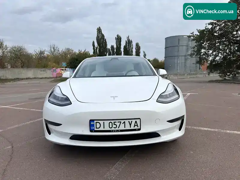 Tesla Model 3 2019, фото з оголошення 1 з 12, VIN 5YJ3E1EB5KF213559
