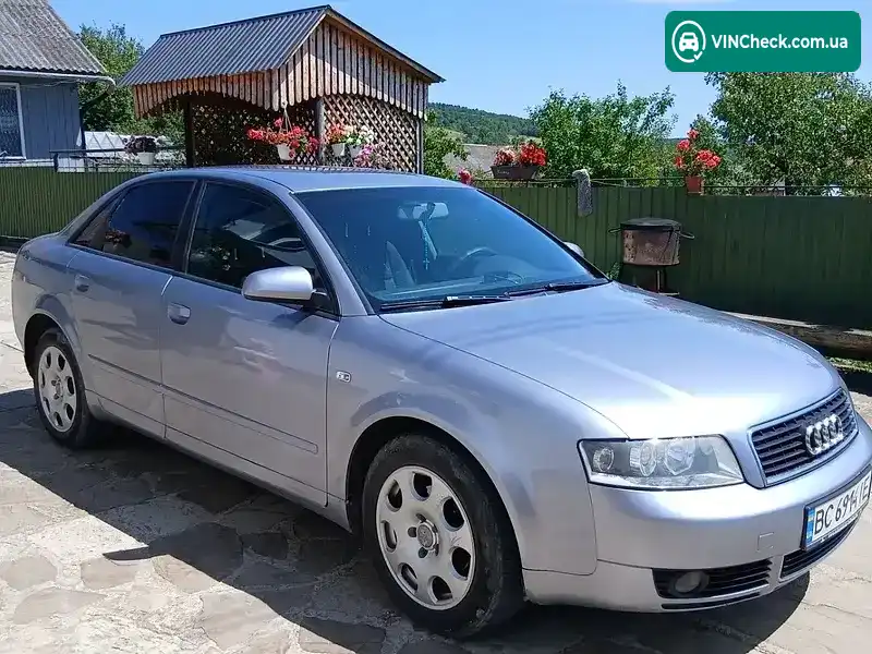 Audi A4 2004, фото з оголошення 1 з 10, VIN WAUZZZ8E25A029726