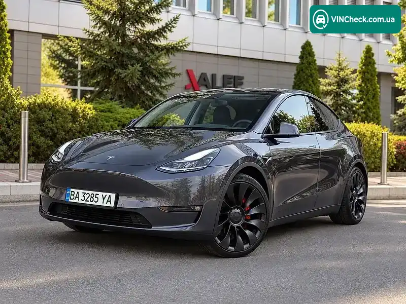 Tesla Model Y 2022, фото з оголошення 1 з 13, VIN 7SAYGDEFXNF499324