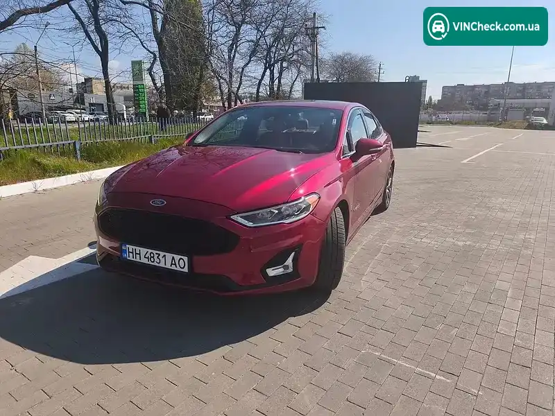 Ford Fusion 2019, фото з оголошення 1 з 14, VIN 3FA6P0RU4KR206412