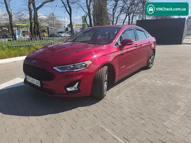 Ford Fusion 2019, фото з оголошення 2 з 14, VIN 3FA6P0RU4KR206412