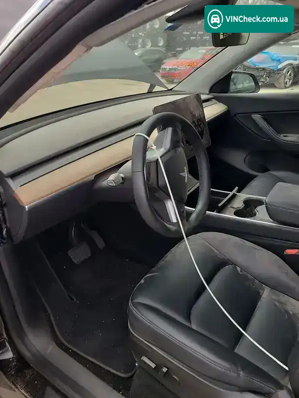 Tesla Model Y 2020, фото з оголошення 2 з 8, VIN 5YJYGDEE8LF045994