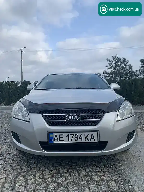 Kia Ceed 2008, фото з оголошення 1 з 20, VIN Y6LFF24228L003942