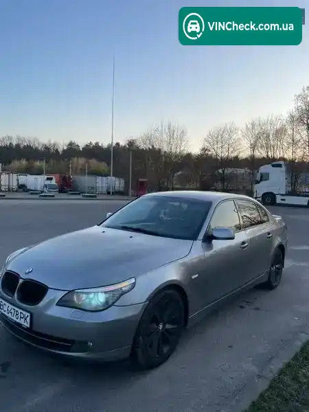 BMW 5 Series 2005, фото з оголошення 2 з 21, VIN WBANE31080B950308