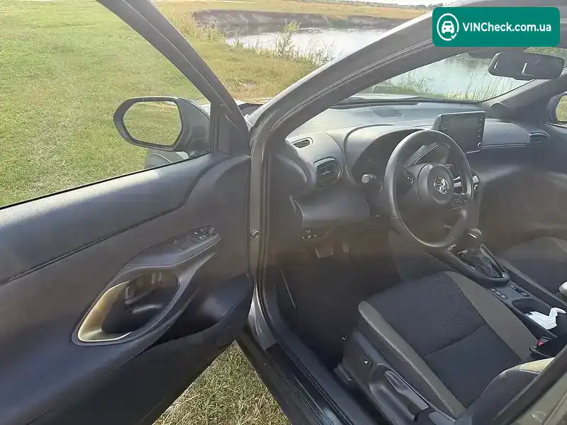 Toyota Yaris Cross 2023, фото з оголошення 2 з 9, VIN JTDKBABB90A233893
