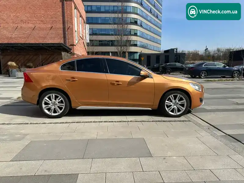Volvo S60 2010, фото з оголошення 1 з 21, VIN YV1FS9056B2011444