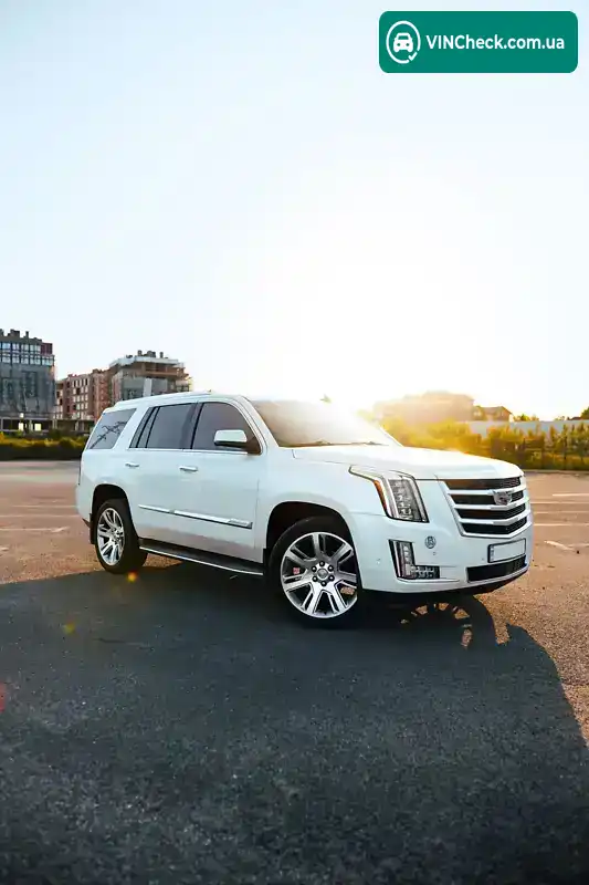 Cadillac Escalade 2014, фото з оголошення 1 з 21, VIN 1GYS4BKJ4FR259345
