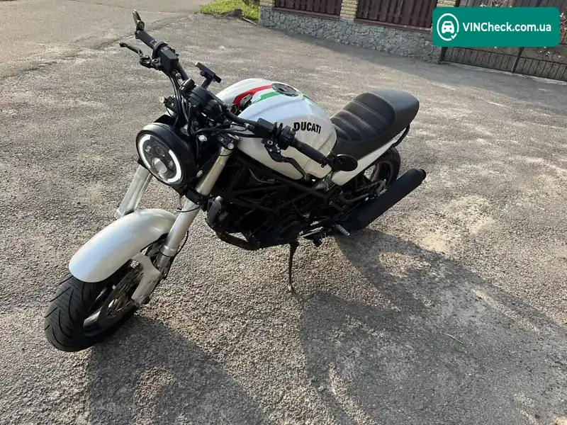 Ducati 620 2001, фото з оголошення 1 з 8, VIN ZDMM300AA1B018008