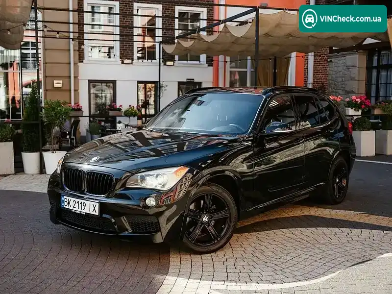 BMW X1 2013, фото з оголошення 1 з 21, VIN WBAVL1C58EVY11143