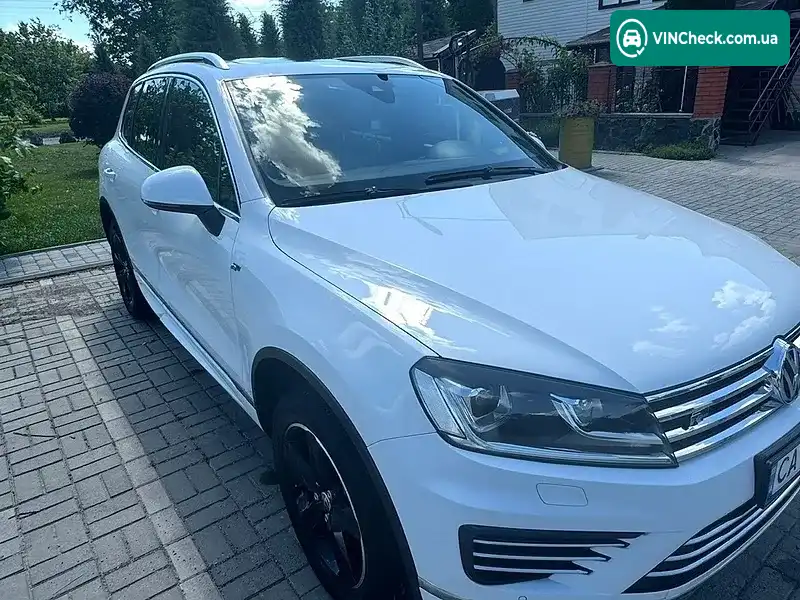 Volkswagen Touareg 2014, фото з оголошення 2 з 20, VIN WVGZZZ7PZFD003821