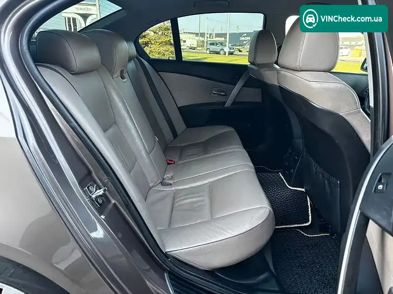 BMW 5 Series 2006, фото з оголошення 2 з 20, VIN WBANC31070CP58183
