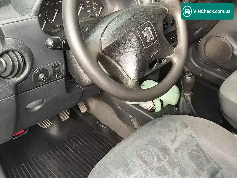 Peugeot Partner 2005, фото з оголошення 2 з 16, VIN VF3GCRHYB96157066
