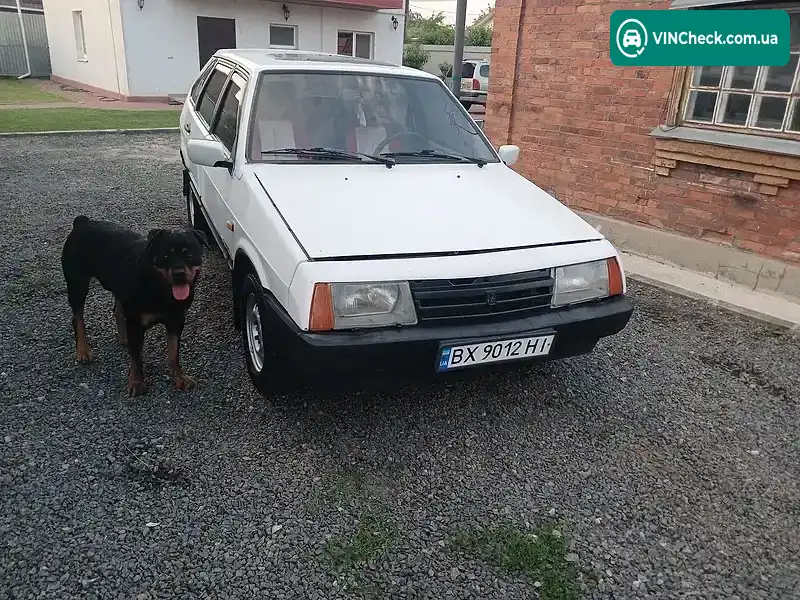ВАЗ / Lada 2109 1992, фото з оголошення 2 з 12, VIN LVVDC12A88D011780