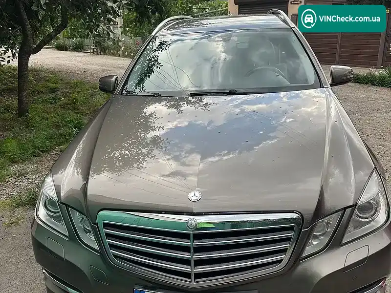 Mercedes-Benz E-Class 2010, фото з оголошення 2 з 14, VIN WDD2122021A271974