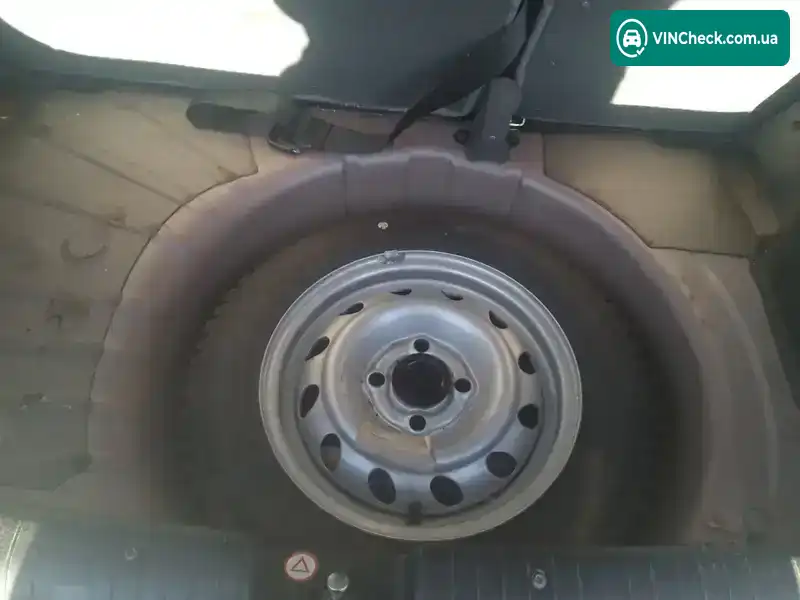 Opel Corsa 1999, фото з оголошення 2 з 21, VIN W0L0SBF68X4415354