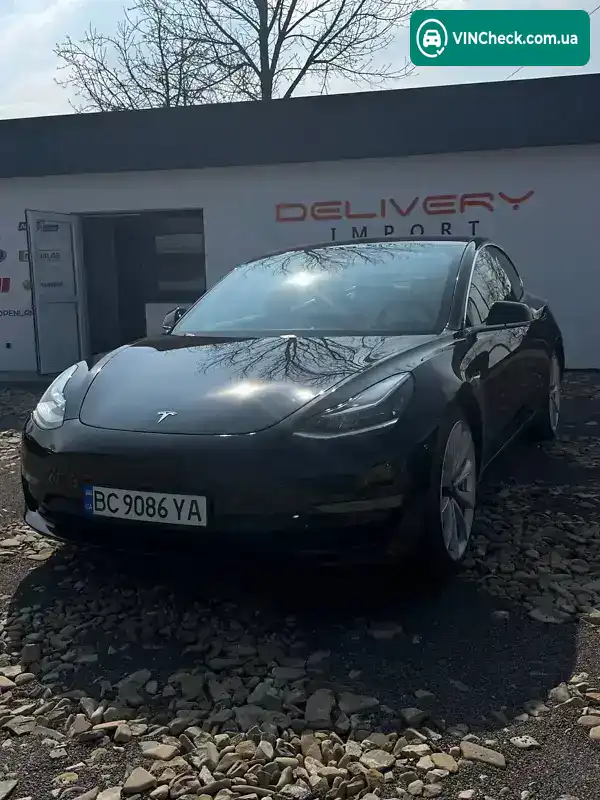 Tesla Model 3 2018, фото з оголошення 2 з 21, VIN 5YJ3E1EB1JF075243