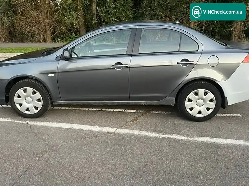 Mitsubishi Lancer 2008, фото з оголошення 2 з 12, VIN JMBSNCY2A8U012627